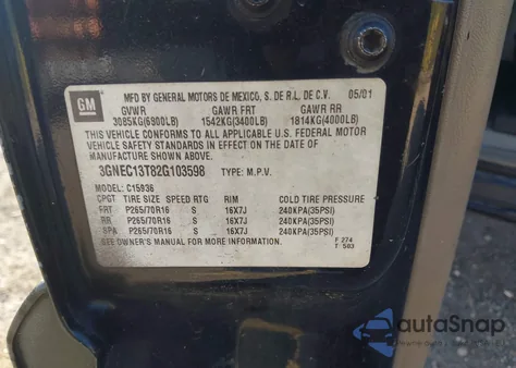 2002 Chevrolet Avalanche 1500 from USA, damaged, VIN 3GNEC13T82G103598